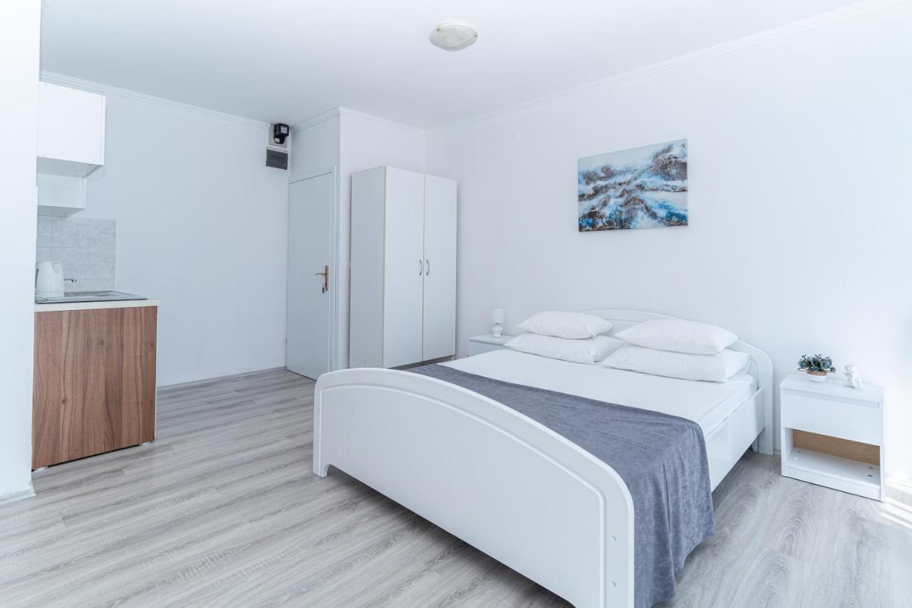 מליני Benic Apartments מראה חיצוני תמונה