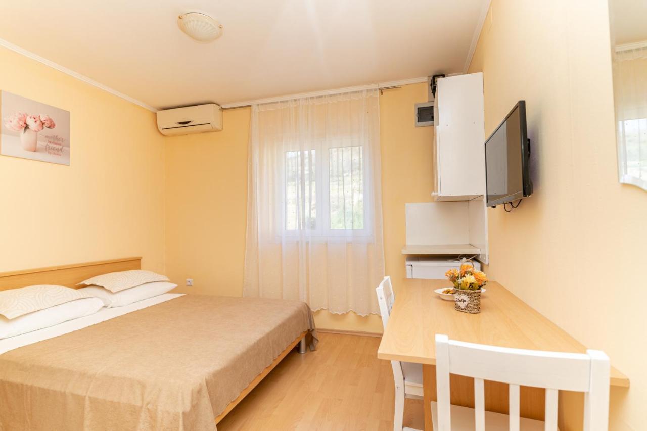 מליני Benic Apartments מראה חיצוני תמונה
