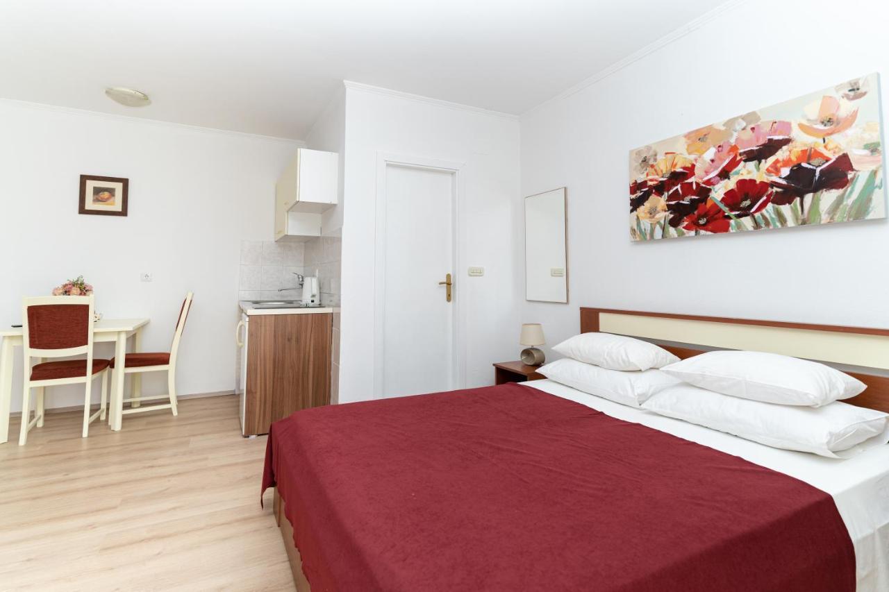 מליני Benic Apartments מראה חיצוני תמונה