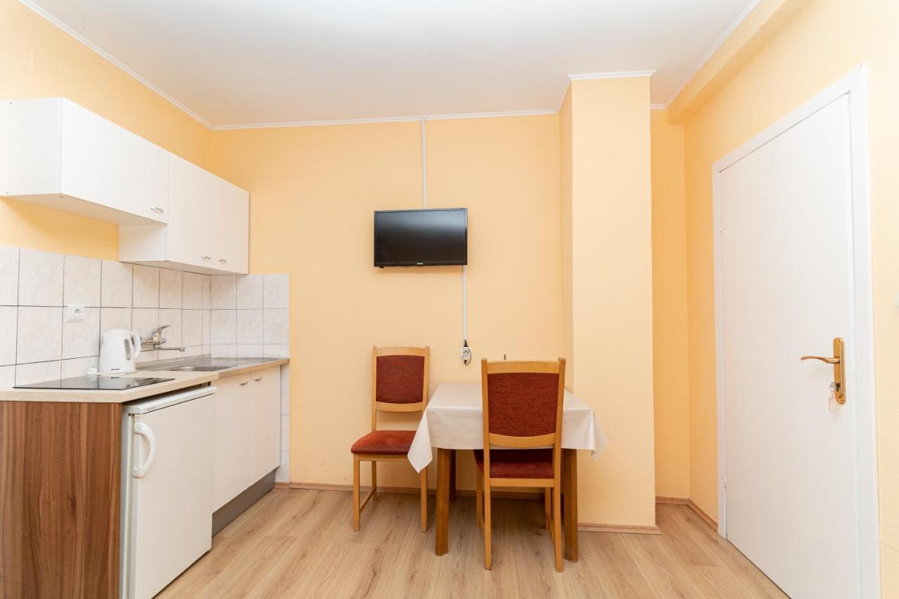 מליני Benic Apartments מראה חיצוני תמונה